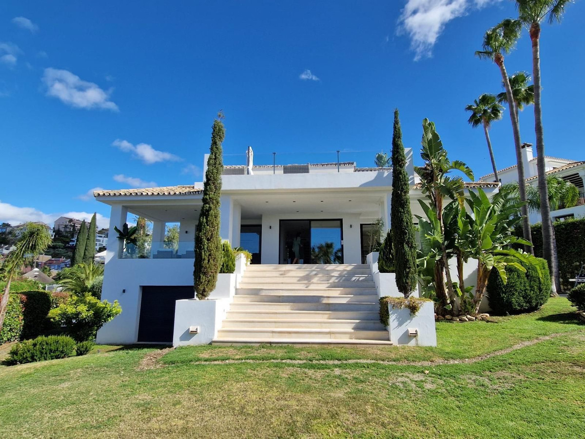 Huis te koop in Nueva Andalucía | 5 slaapkamers H5462032