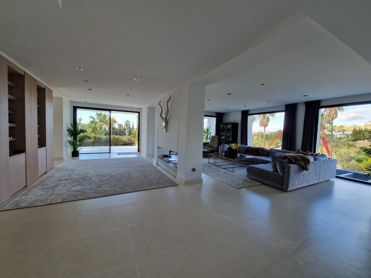 Huis te koop in Nueva Andalucía | 5 slaapkamers H5462032