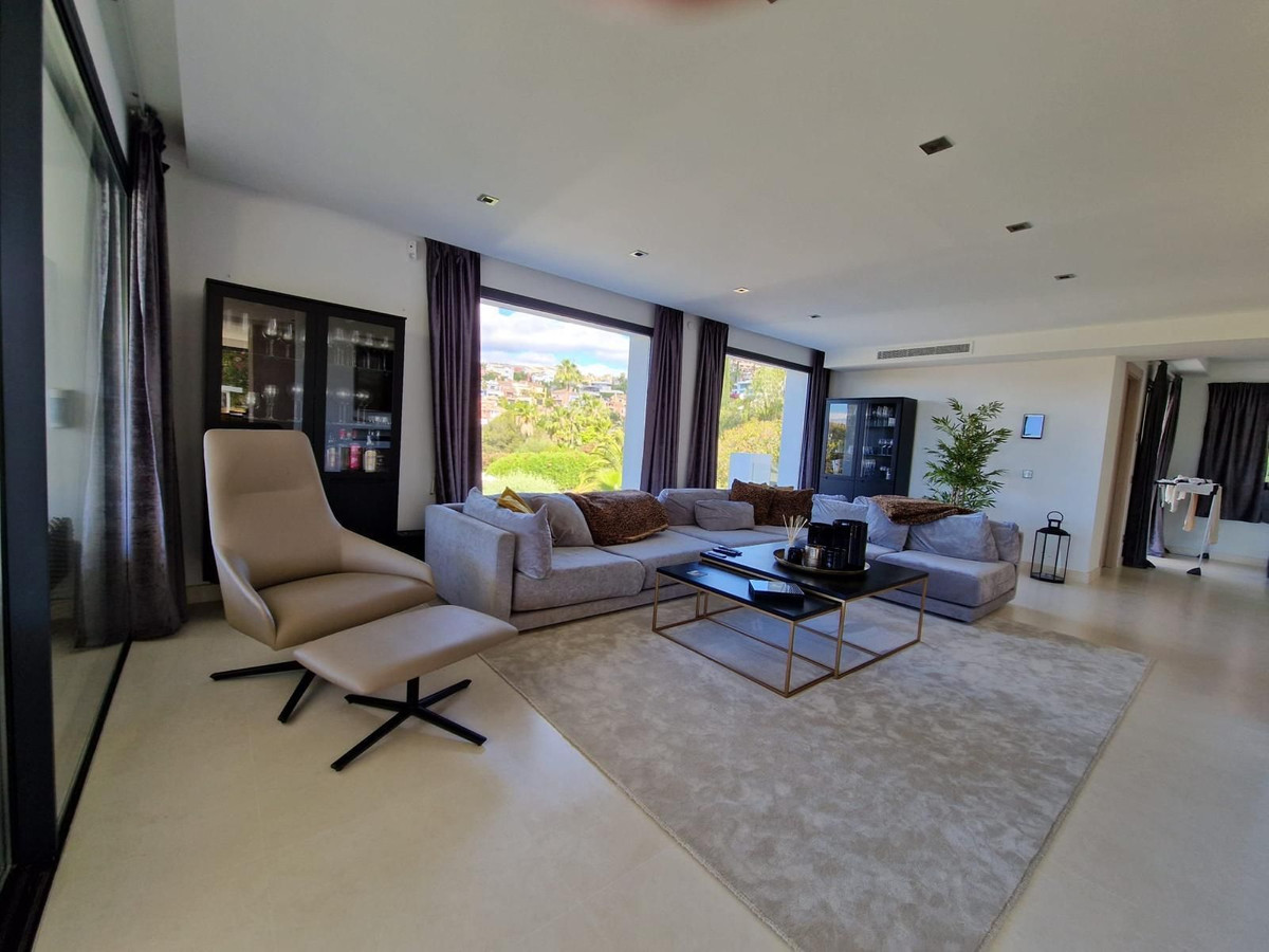 Huis te koop in Nueva Andalucía | 5 slaapkamers H5462032