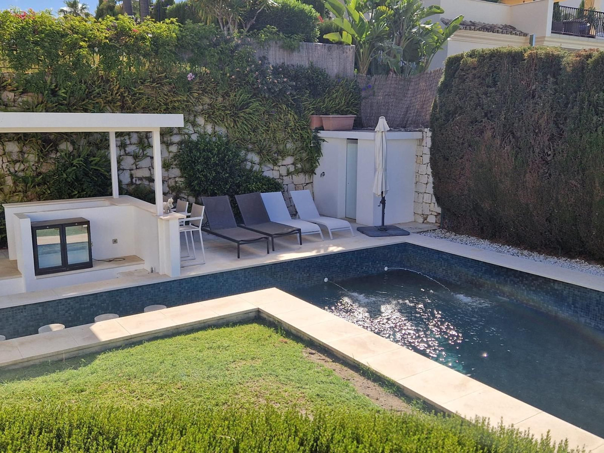 Huis te koop in Nueva Andalucía | 5 slaapkamers H5462032