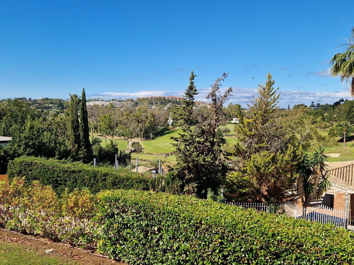 Huis te koop in Nueva Andalucía | 5 slaapkamers H5462032