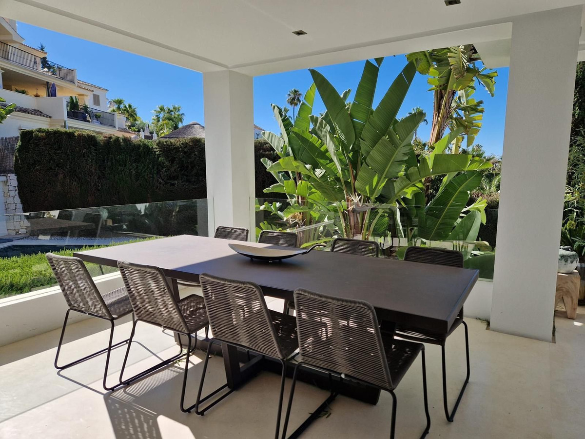 Huis te koop in Nueva Andalucía | 5 slaapkamers H5462032