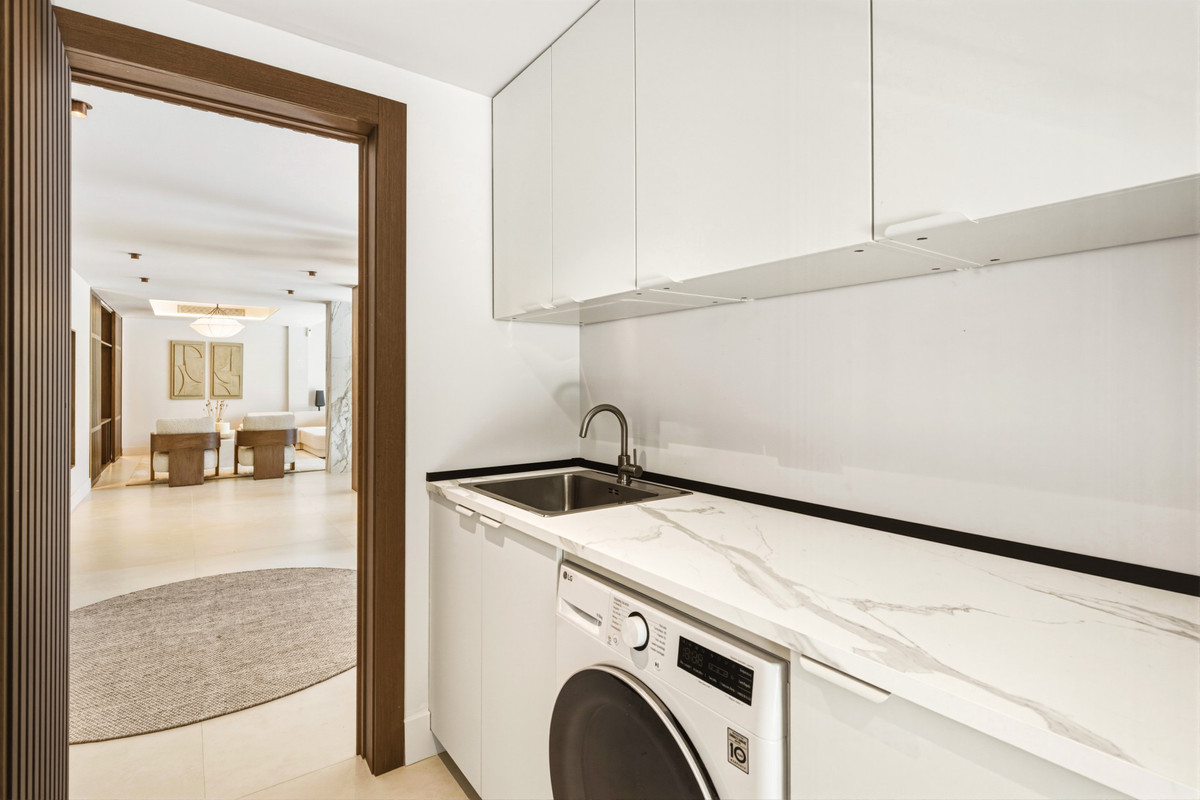 Huis te koop in Nueva Andalucía | 5 slaapkamers H5462530