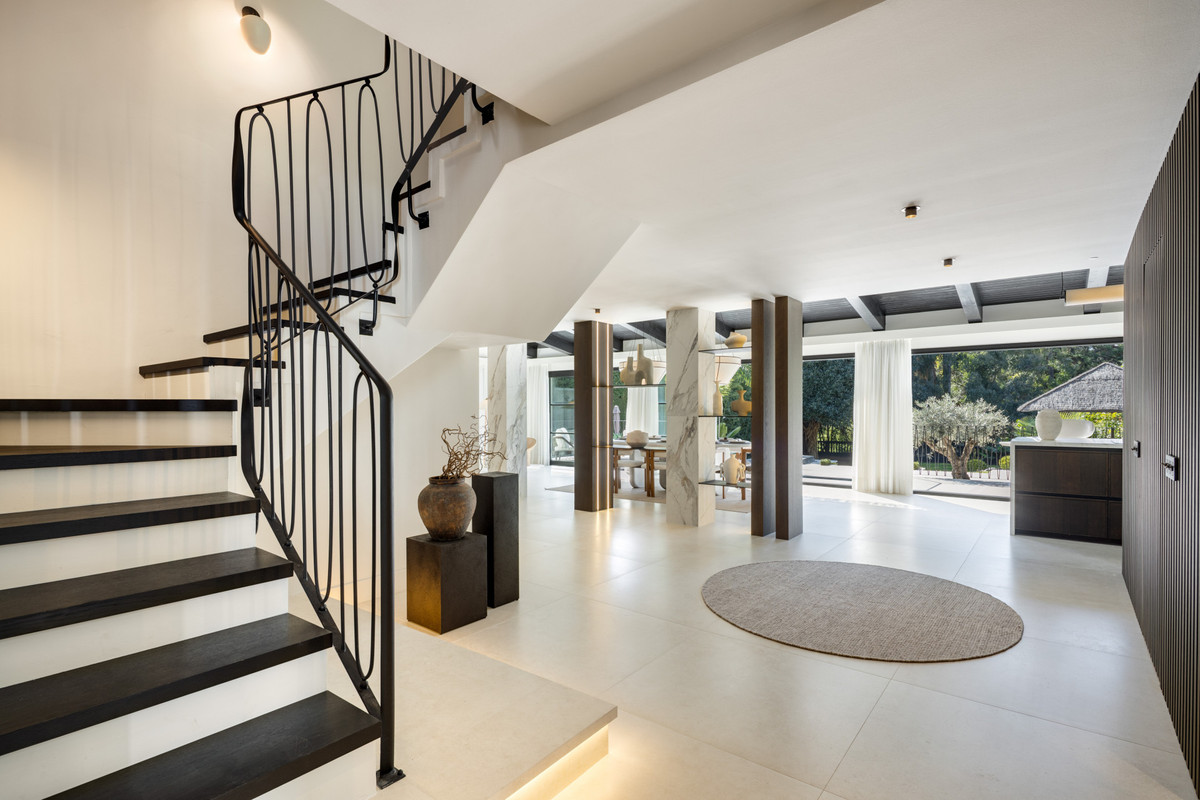 Huis te koop in Nueva Andalucía | 5 slaapkamers H5462530