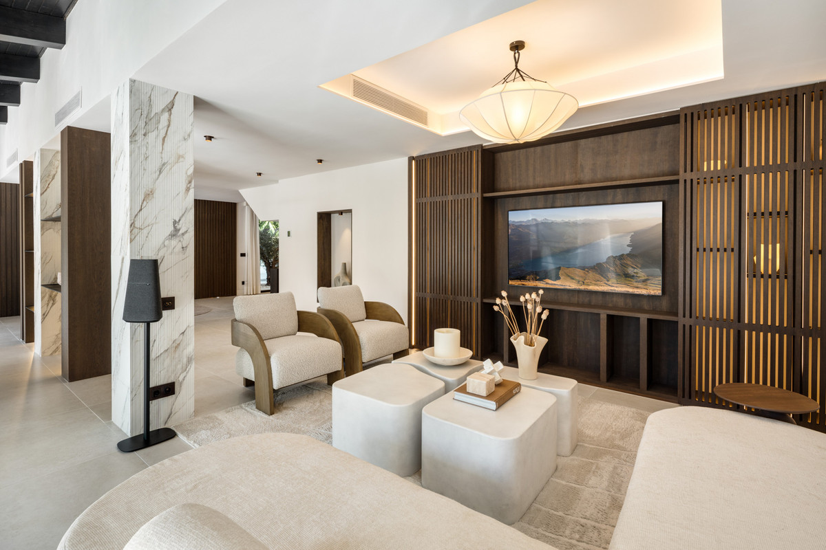 Huis te koop in Nueva Andalucía | 5 slaapkamers H5462530