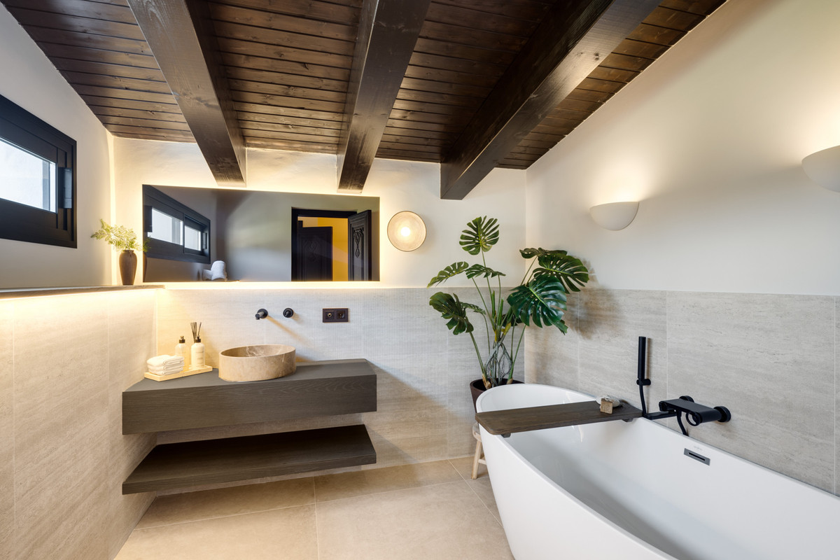 Huis te koop in Nueva Andalucía | 5 slaapkamers H5462530