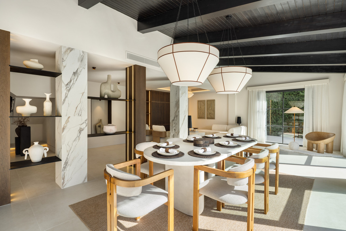 Huis te koop in Nueva Andalucía | 5 slaapkamers H5462530