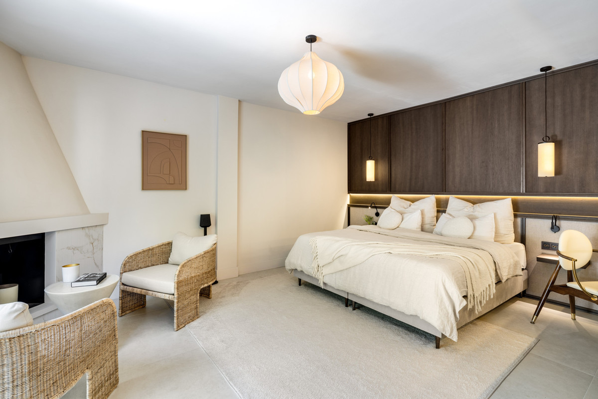 Huis te koop in Nueva Andalucía | 5 slaapkamers H5462530