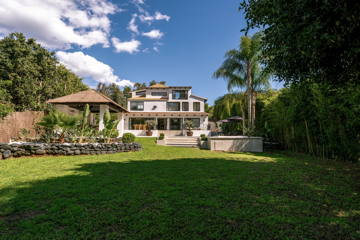 Huis te koop in Nueva Andalucía | 5 slaapkamers H5462530
