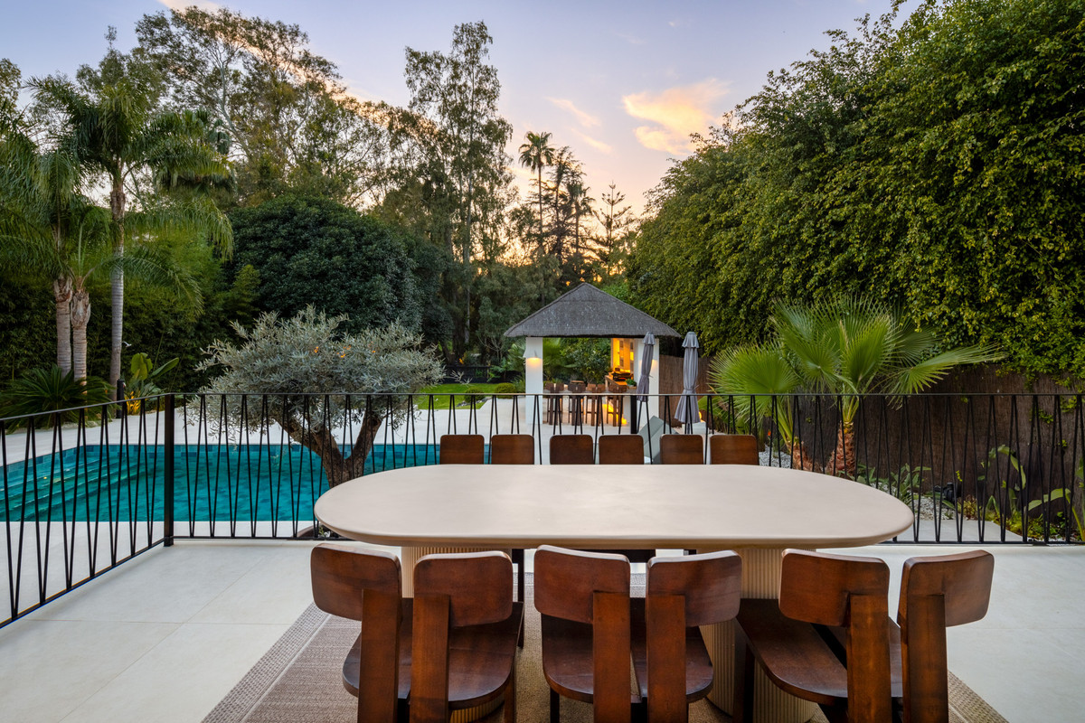 Huis te koop in Nueva Andalucía | 5 slaapkamers H5462530