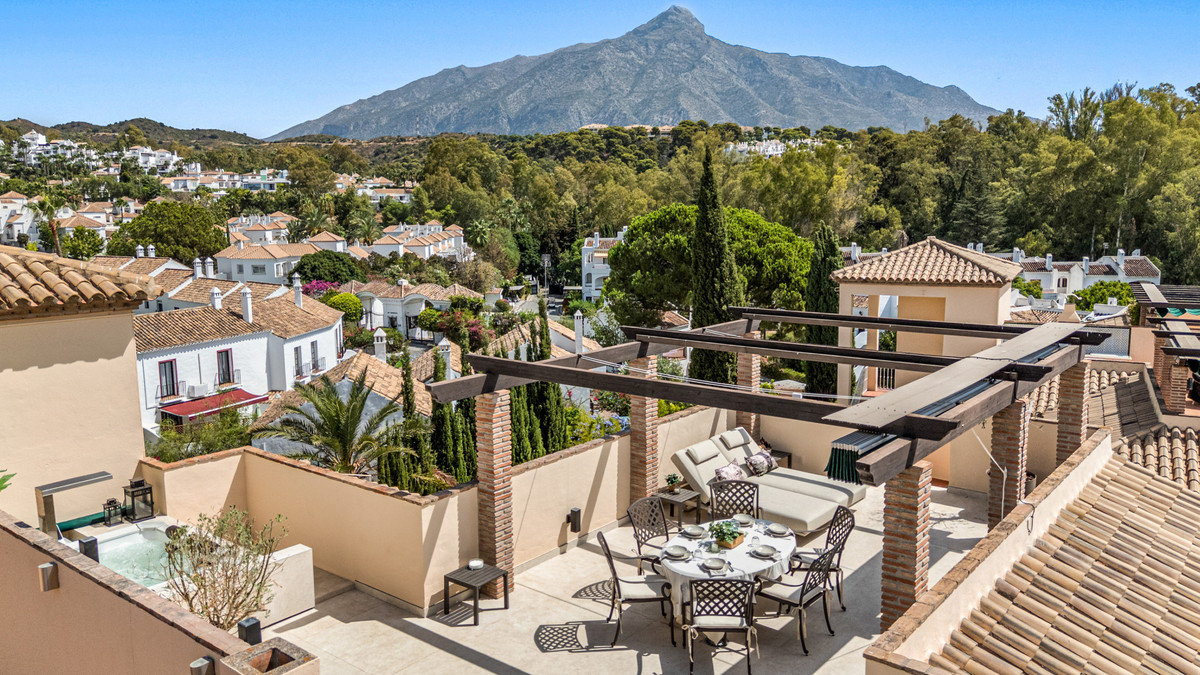 Huis te koop in Nueva Andalucía | 3 slaapkamers H5462653