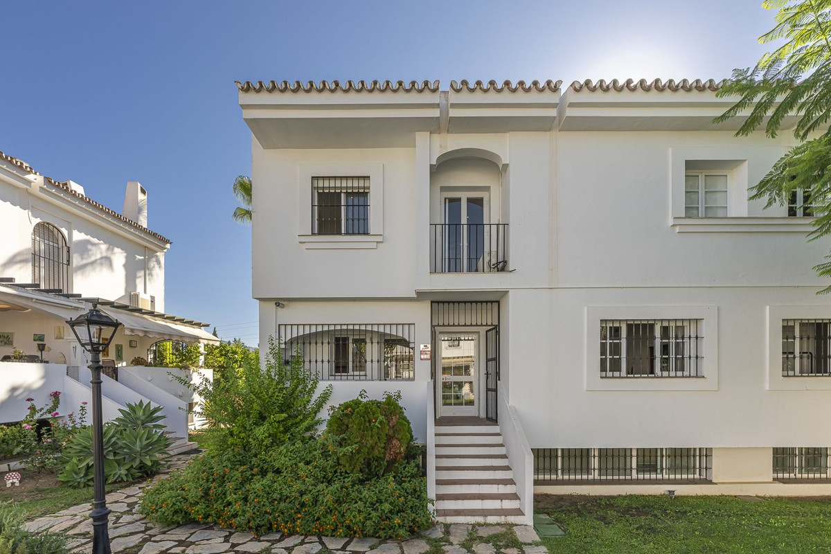 Huis te koop in Nueva Andalucía | 4 slaapkamers H5464090