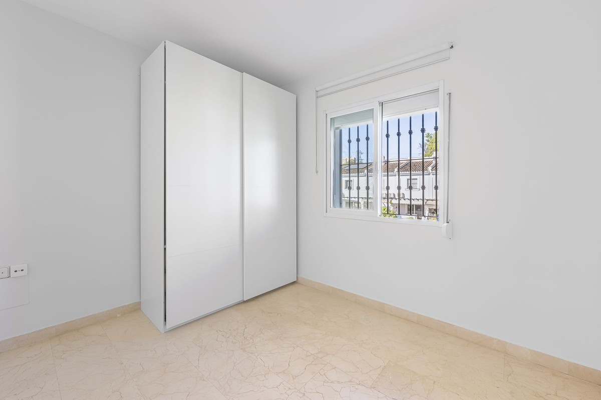 Huis te koop in Nueva Andalucía | 4 slaapkamers H5464090