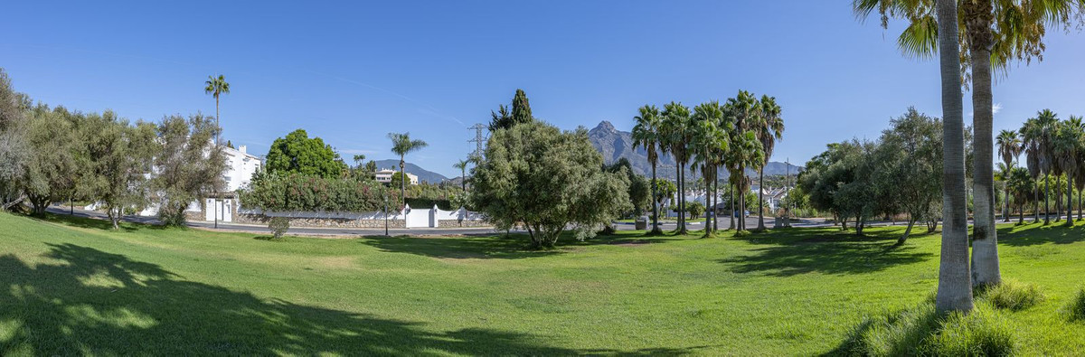Huis te koop in Nueva Andalucía | 4 slaapkamers H5464090