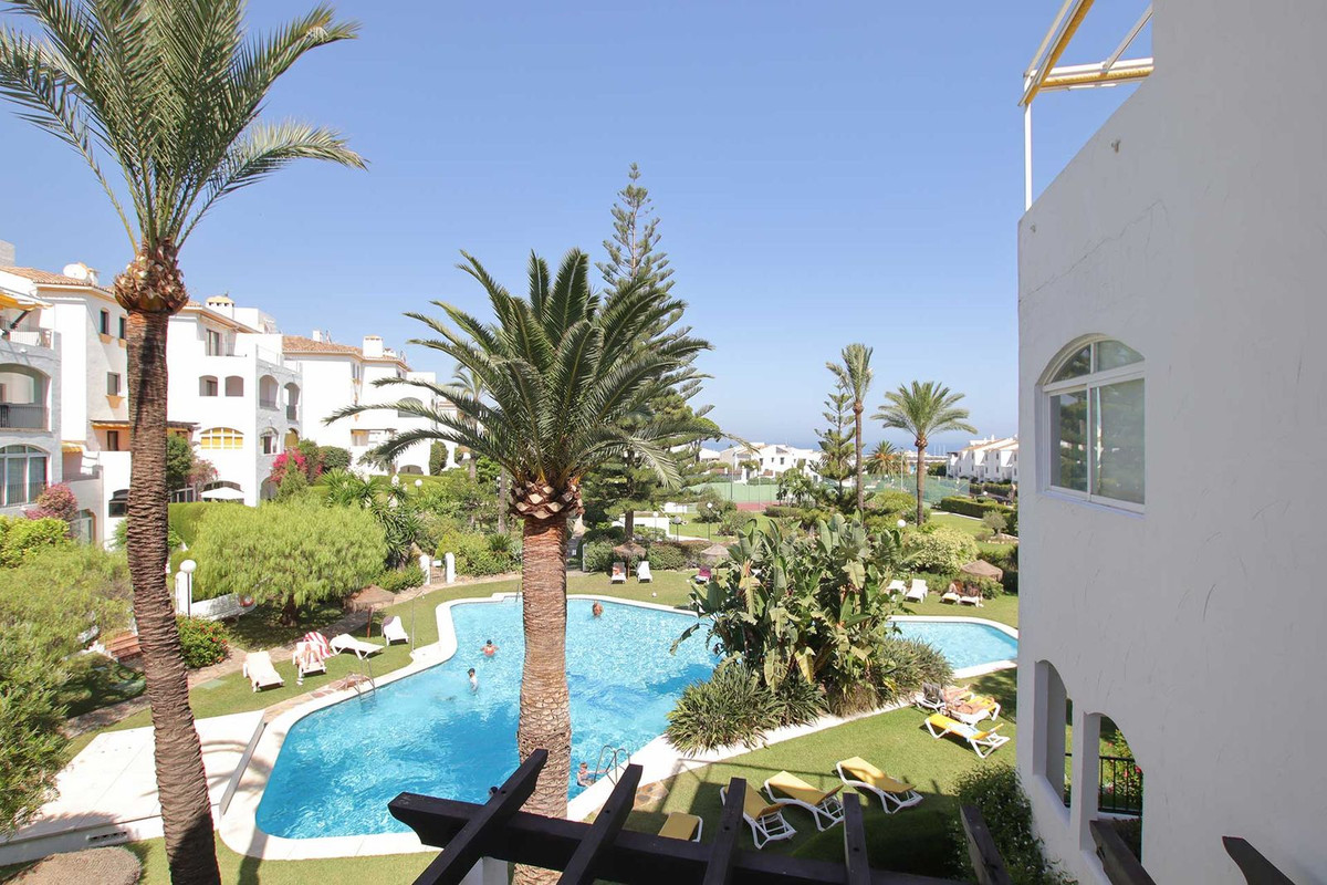 Appartement te koop in Nueva Andalucía | 2 slaapkamers H5464096