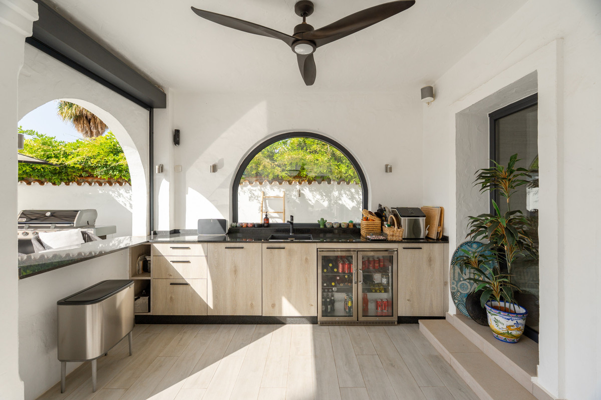 Huis te koop in Nueva Andalucía | 5 slaapkamers H5464375