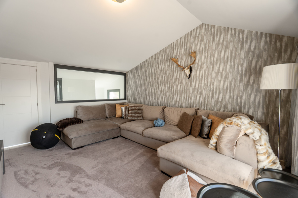 Huis te koop in Nueva Andalucía | 5 slaapkamers H5464375