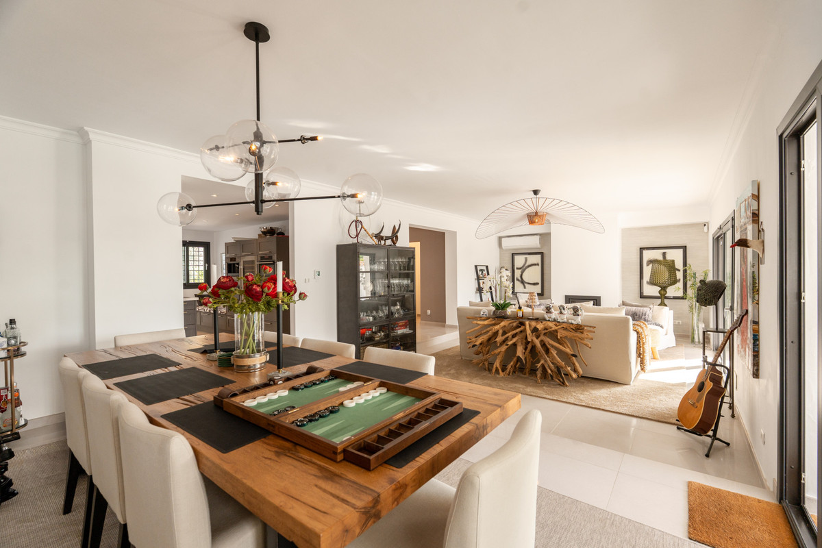 Huis te koop in Nueva Andalucía | 5 slaapkamers H5464375