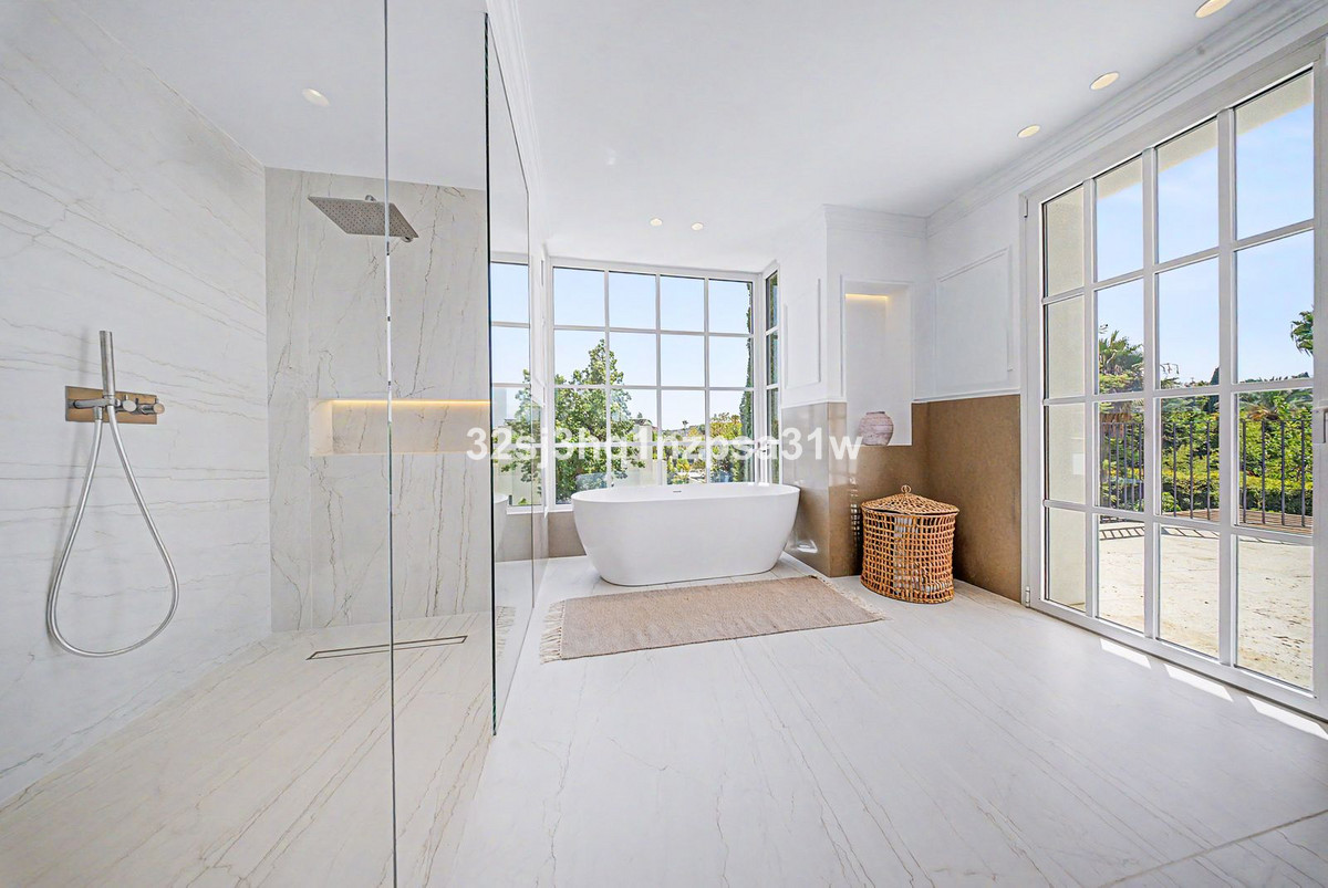 Huis te koop in Nueva Andalucía | 5 slaapkamers H5464561