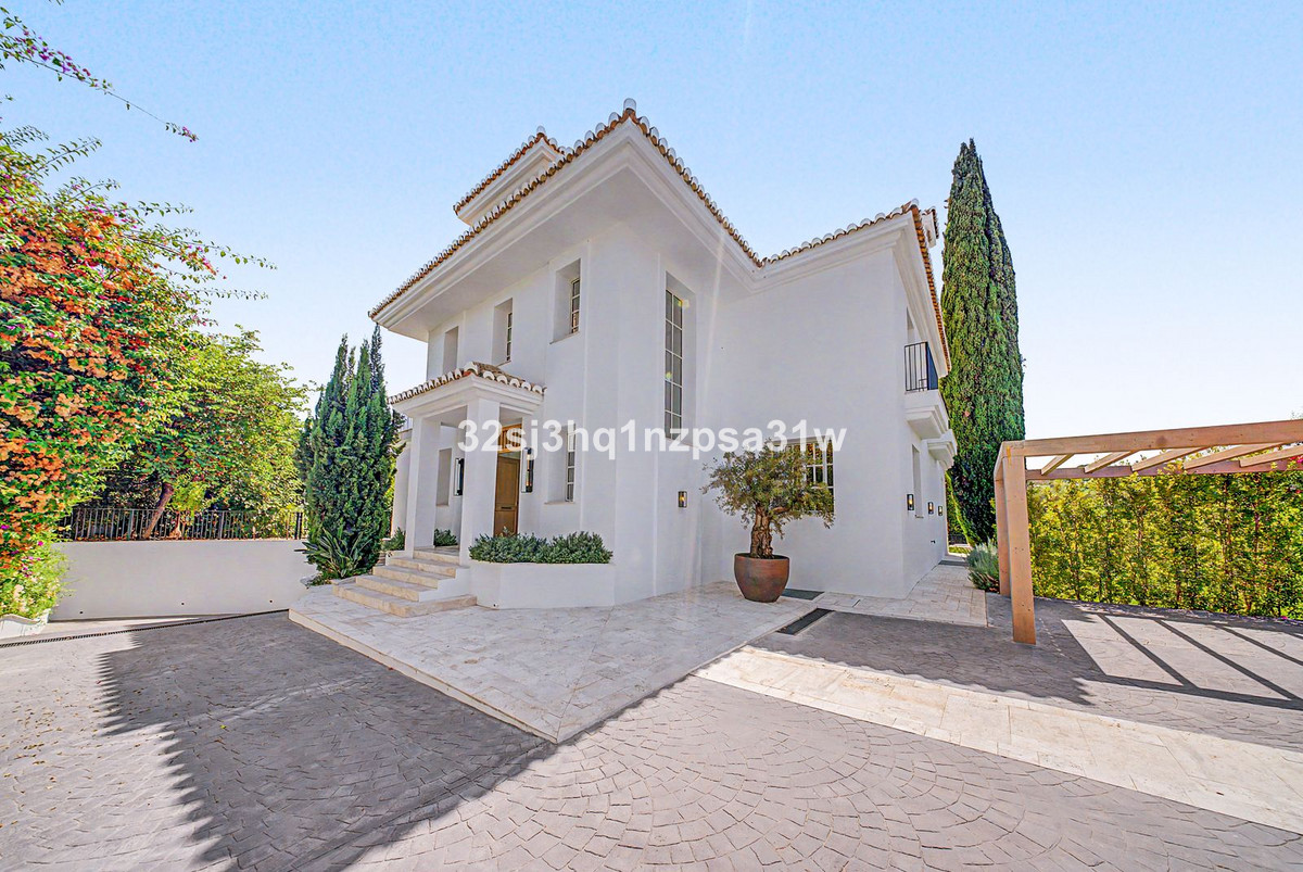 Huis te koop in Nueva Andalucía | 5 slaapkamers H5464561