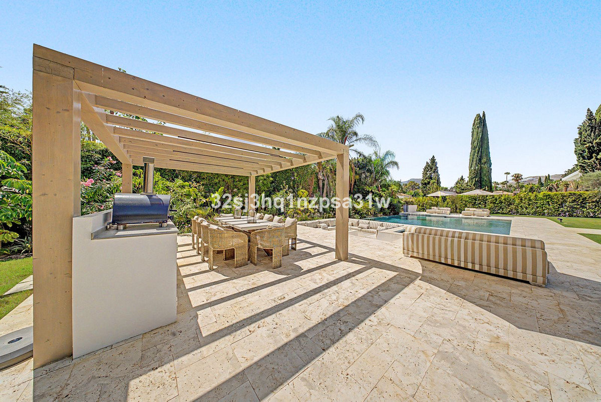 Huis te koop in Nueva Andalucía | 5 slaapkamers H5464561