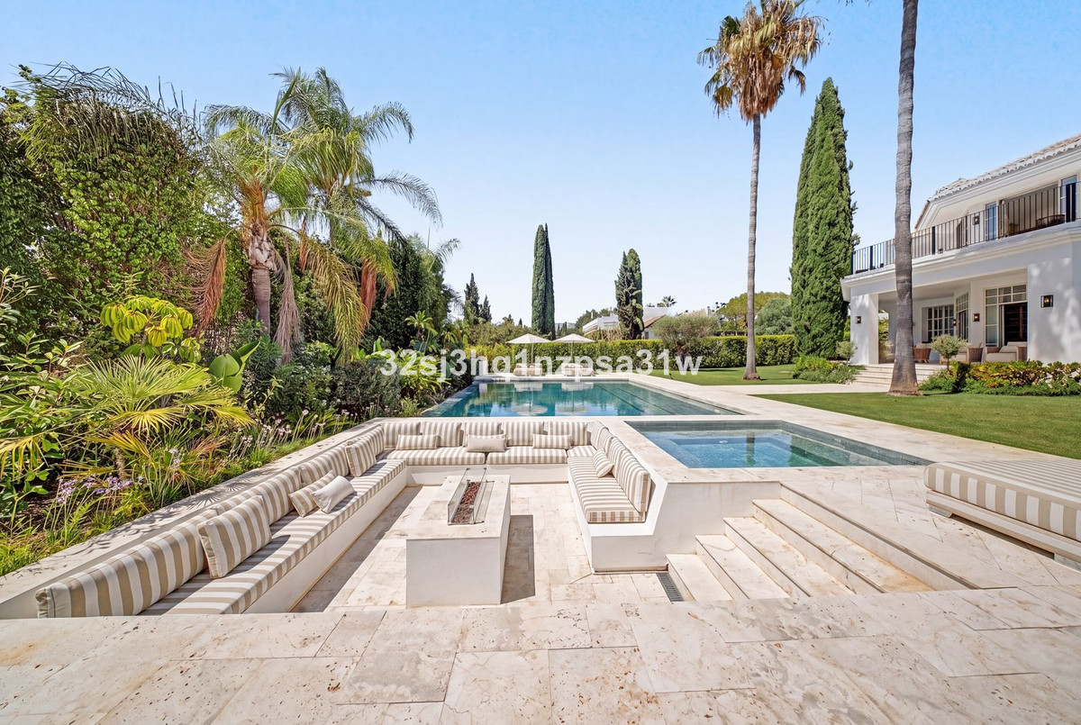Huis te koop in Nueva Andalucía | 5 slaapkamers H5464561