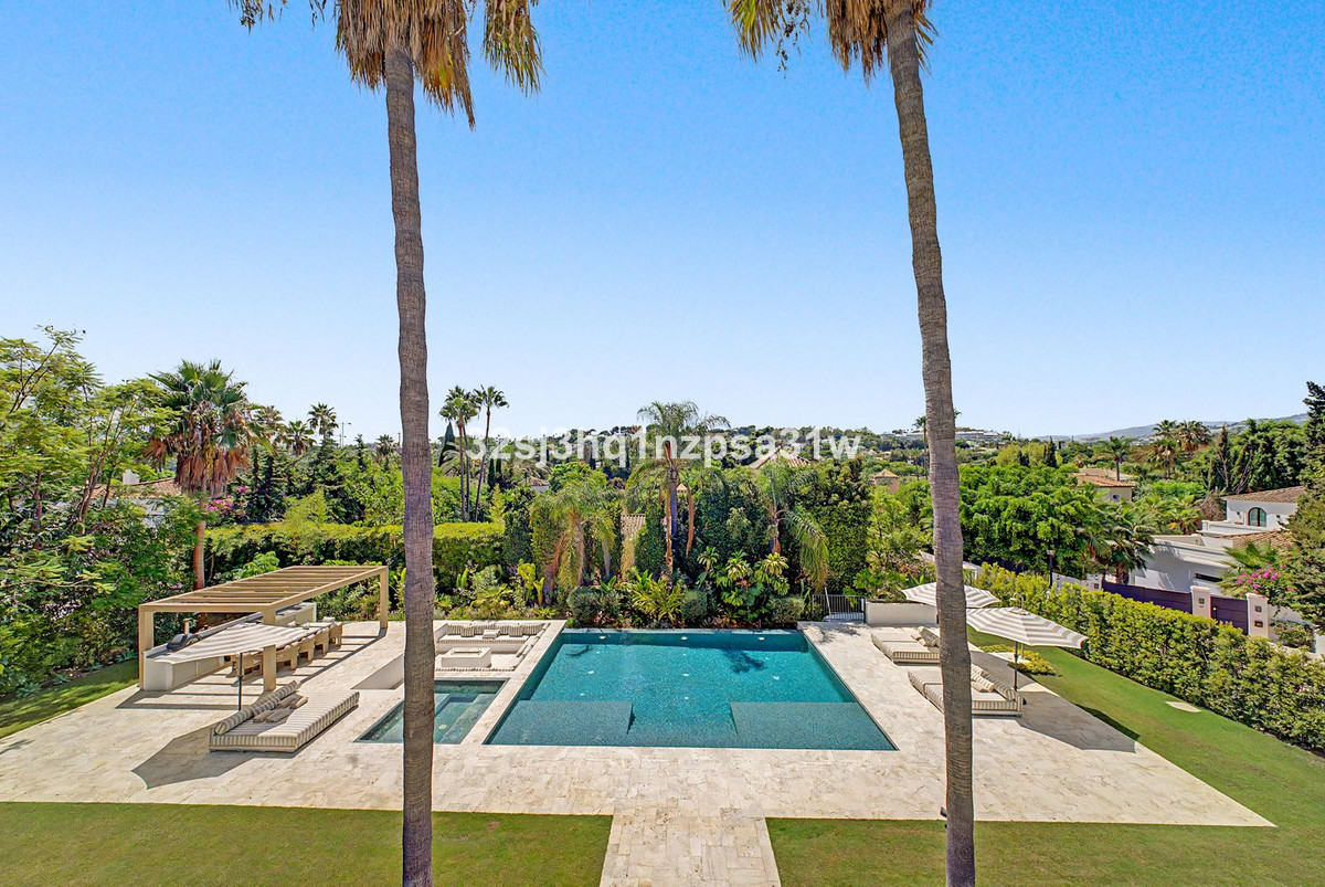Huis te koop in Nueva Andalucía | 5 slaapkamers H5464561