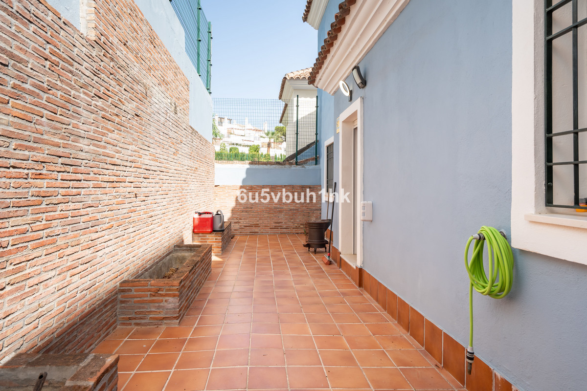 Huis te koop in Nueva Andalucía | 4 slaapkamers H5467699