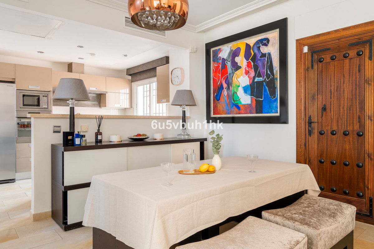 Huis te koop in Nueva Andalucía | 4 slaapkamers H5467699