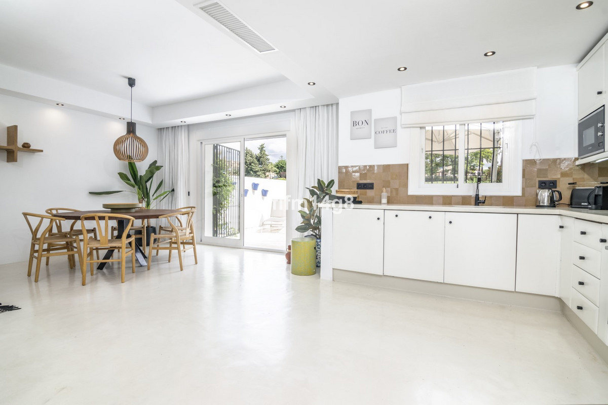 Huis te koop in Nueva Andalucía | 3 slaapkamers H5468098