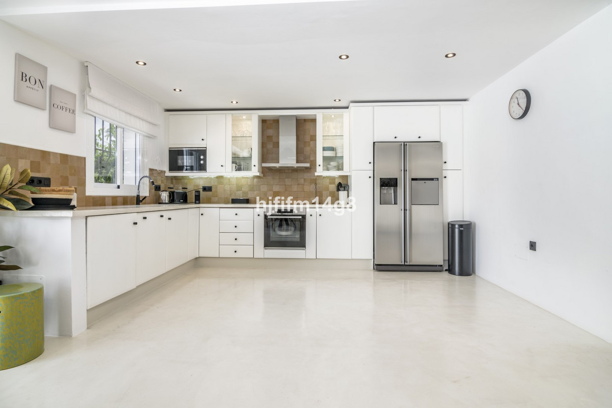 Huis te koop in Nueva Andalucía | 3 slaapkamers H5468098