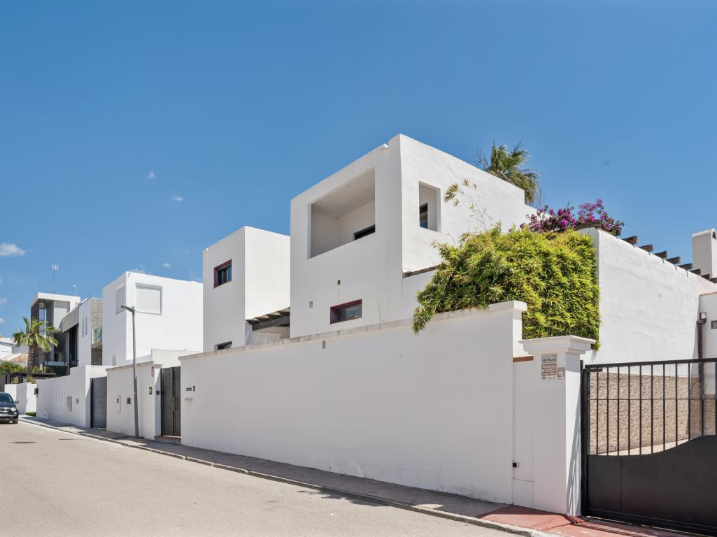 Appartement te koop in Nueva Andalucía | 6 slaapkamers H5469265