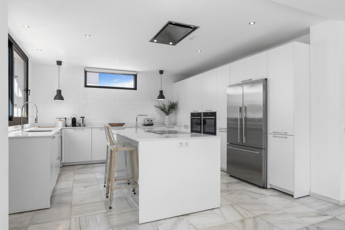 Appartement te koop in Nueva Andalucía | 6 slaapkamers H5469265
