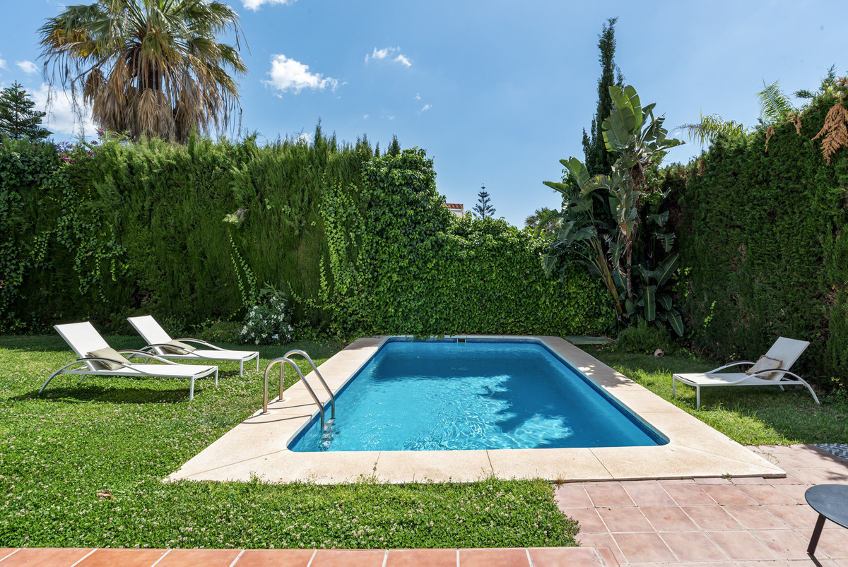Huis te koop in Nueva Andalucía | 6 slaapkamers H5469334