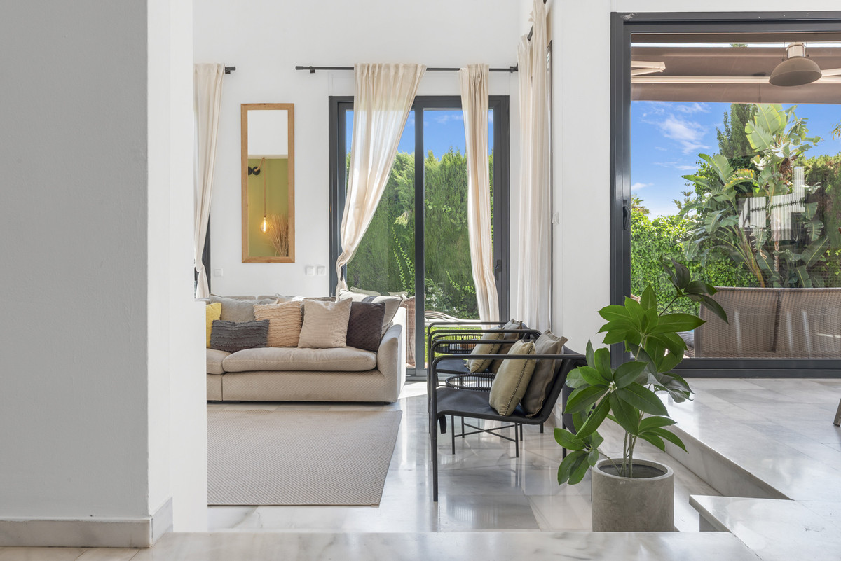 Huis te koop in Nueva Andalucía | 6 slaapkamers H5469334