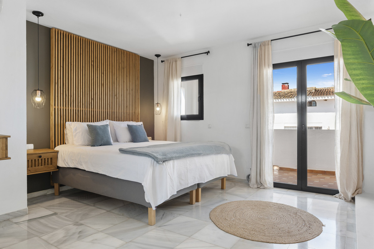 Huis te koop in Nueva Andalucía | 6 slaapkamers H5469334