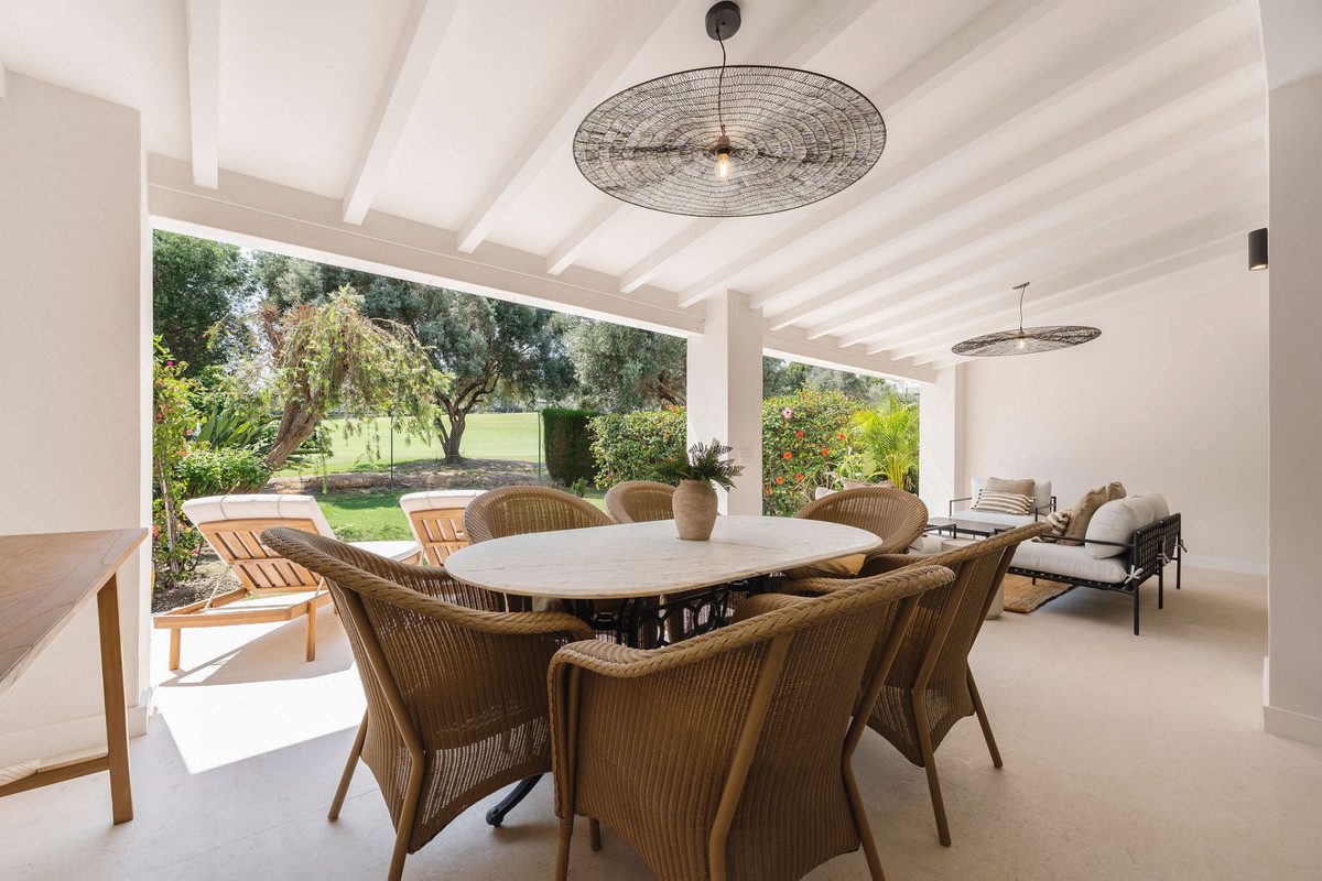 Huis te koop in Nueva Andalucía | 4 slaapkamers H5472778