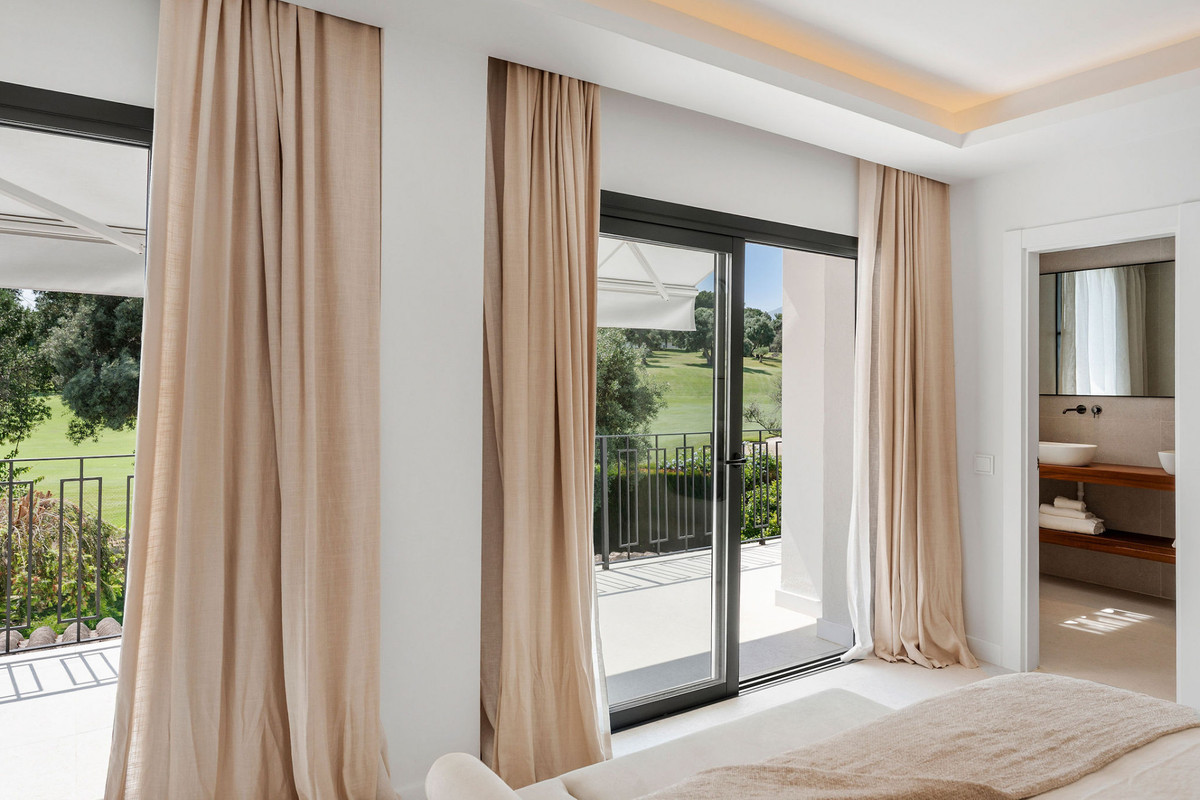 Huis te koop in Nueva Andalucía | 4 slaapkamers H5472778