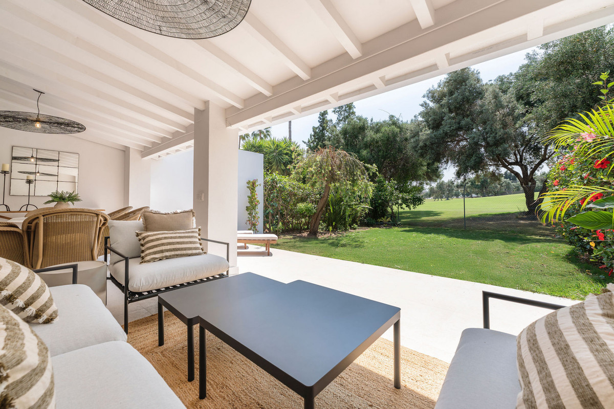 Huis te koop in Nueva Andalucía | 4 slaapkamers H5472778