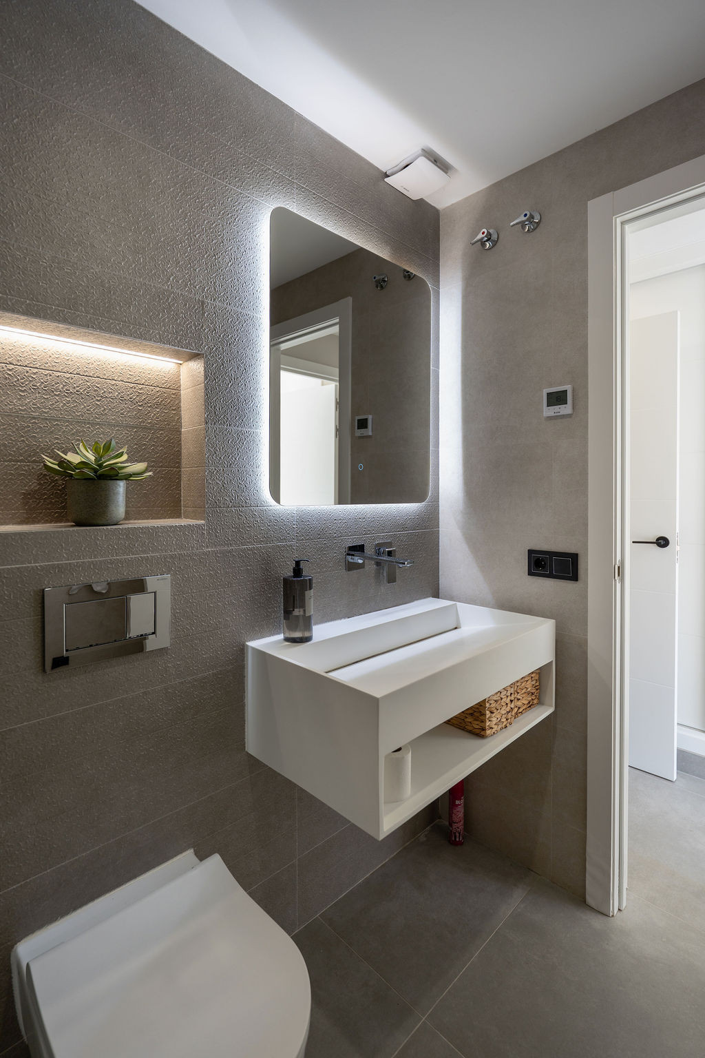 Property main view 33