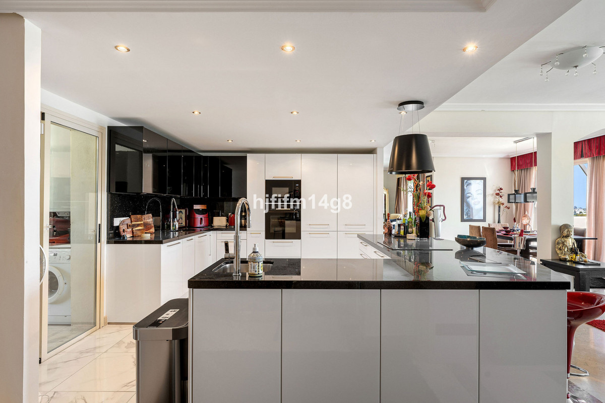 Huis te koop in Nueva Andalucía | 3 slaapkamers H5482789