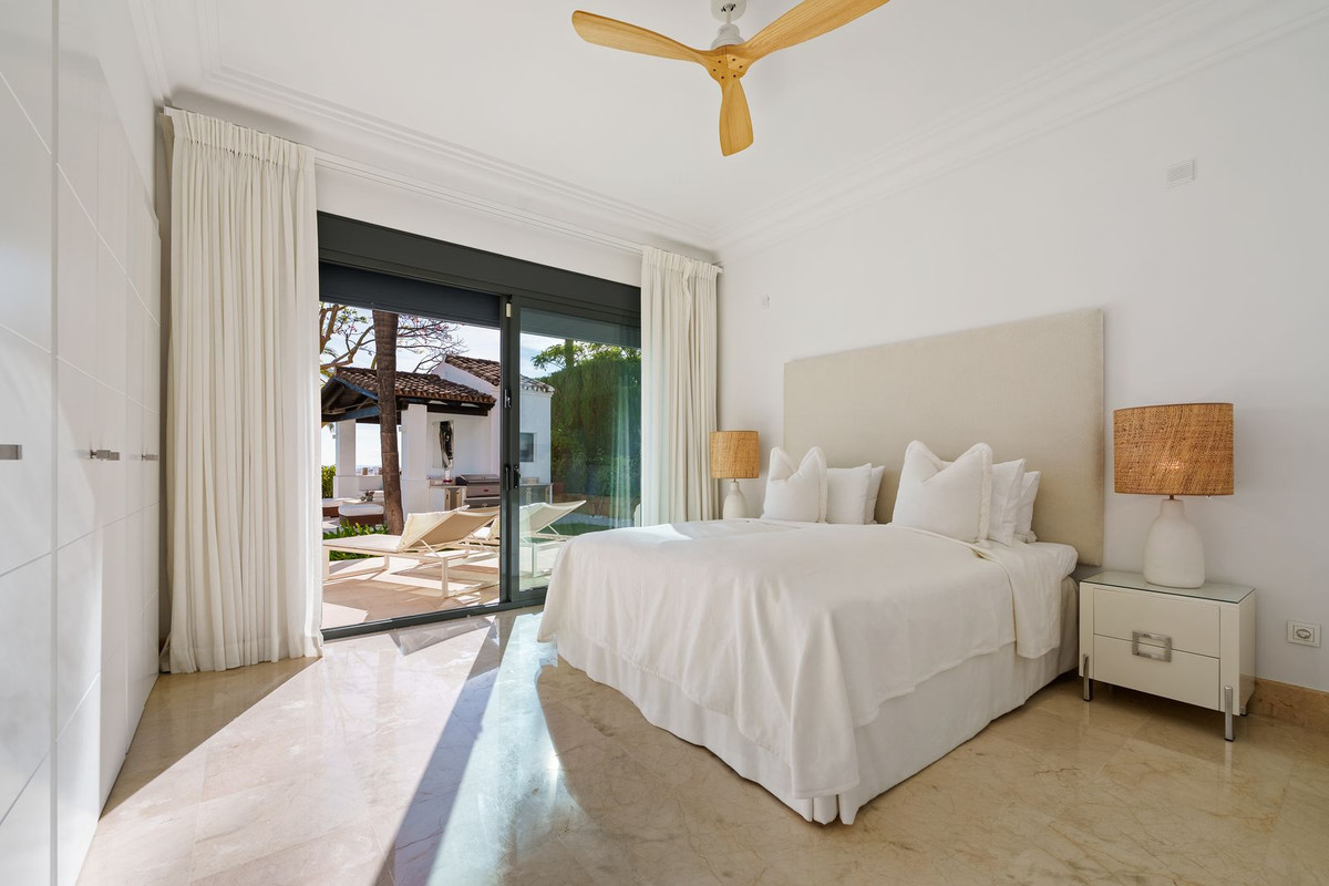 Huis te koop in Nueva Andalucía | 4 slaapkamers H5483245