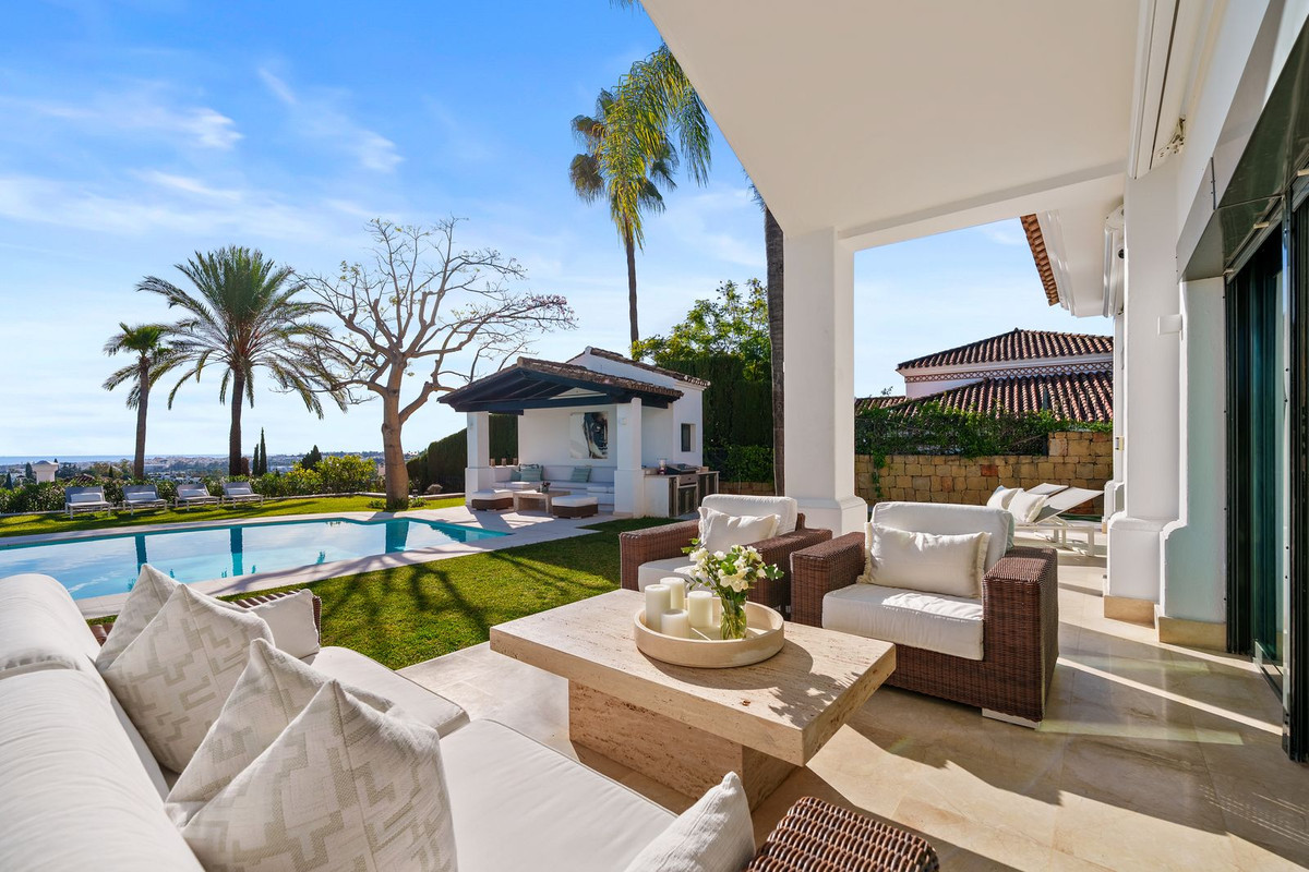 Huis te koop in Nueva Andalucía | 4 slaapkamers H5483245