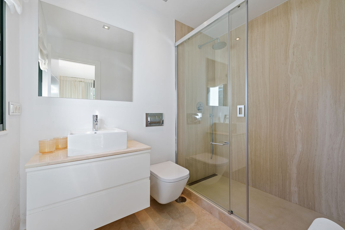 Huis te koop in Nueva Andalucía | 4 slaapkamers H5483245