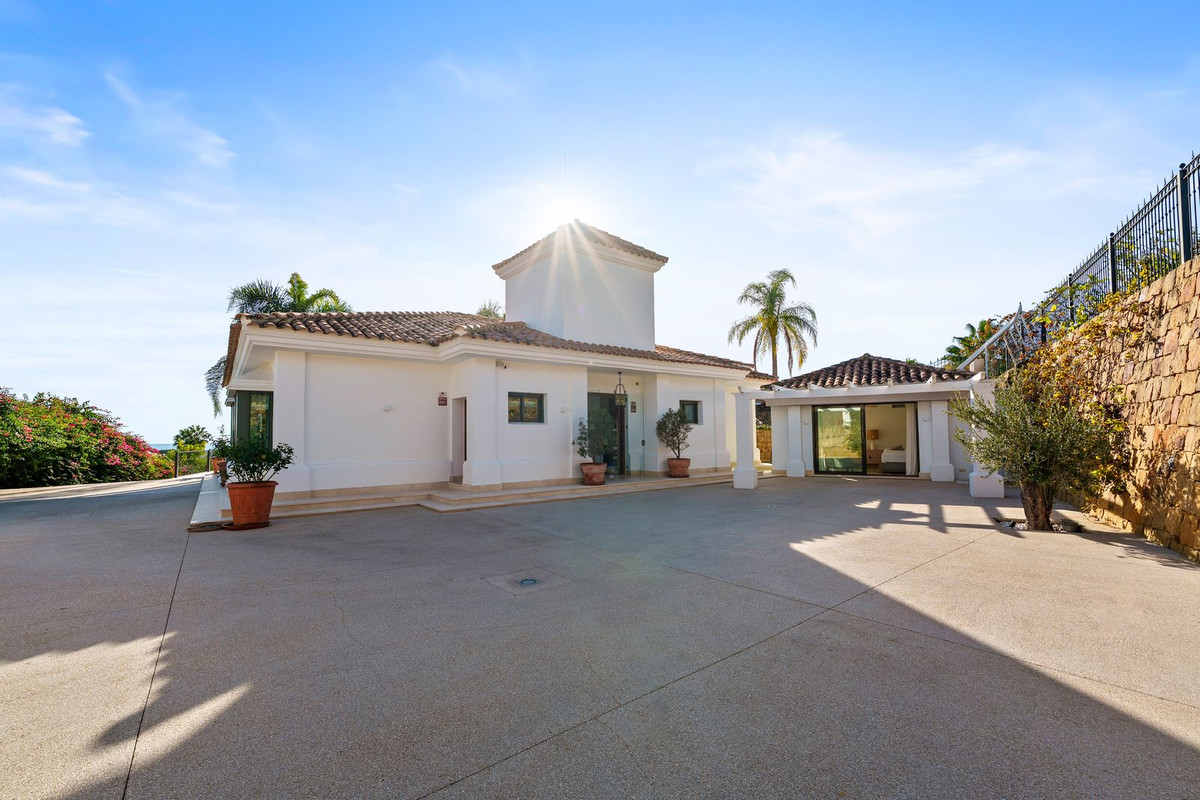 Huis te koop in Nueva Andalucía | 4 slaapkamers H5483245