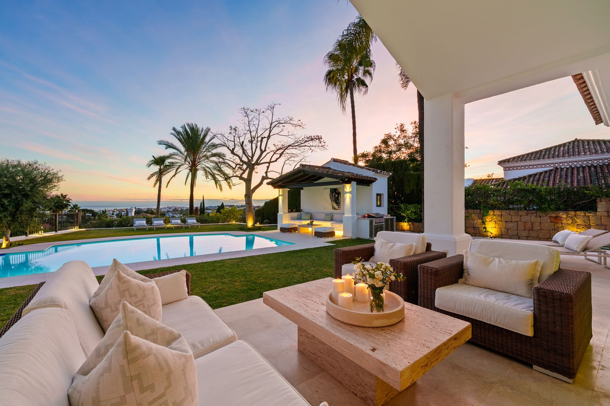 Huis te koop in Nueva Andalucía | 4 slaapkamers H5483245