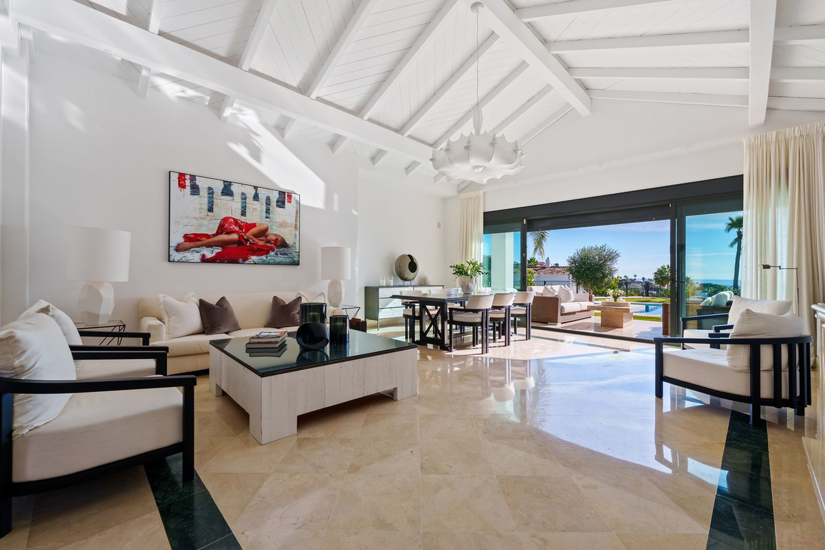 Huis te koop in Nueva Andalucía | 4 slaapkamers H5483245