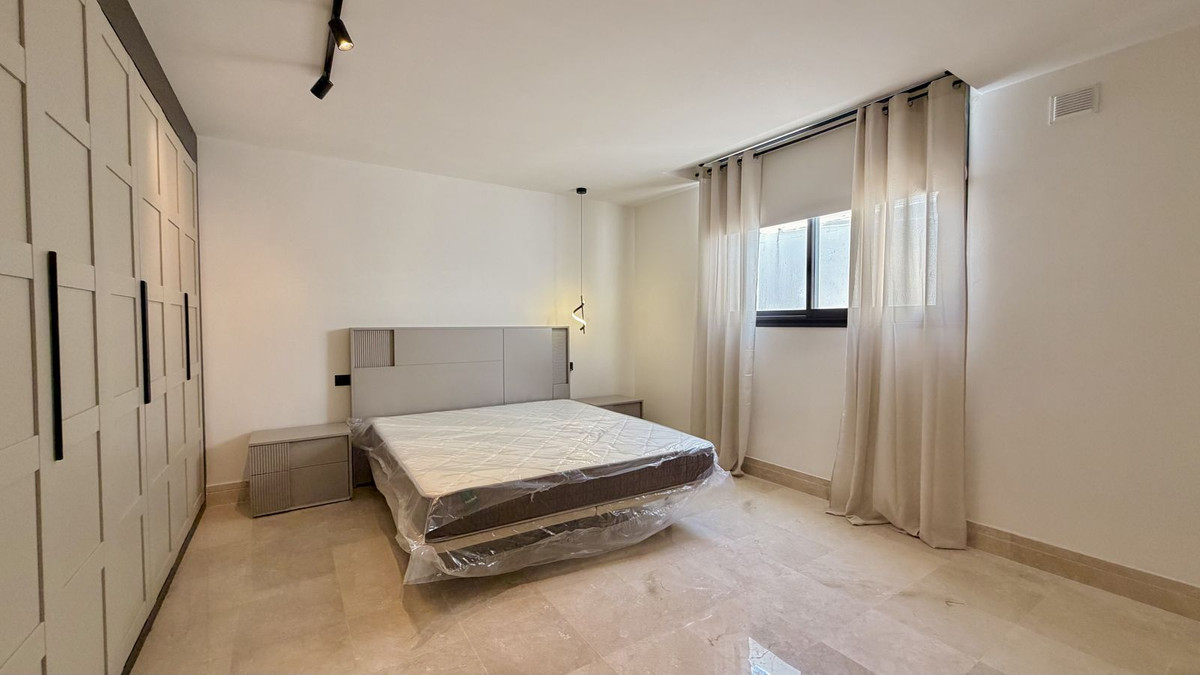 Huis te koop in Nueva Andalucía | 5 slaapkamers H5484430