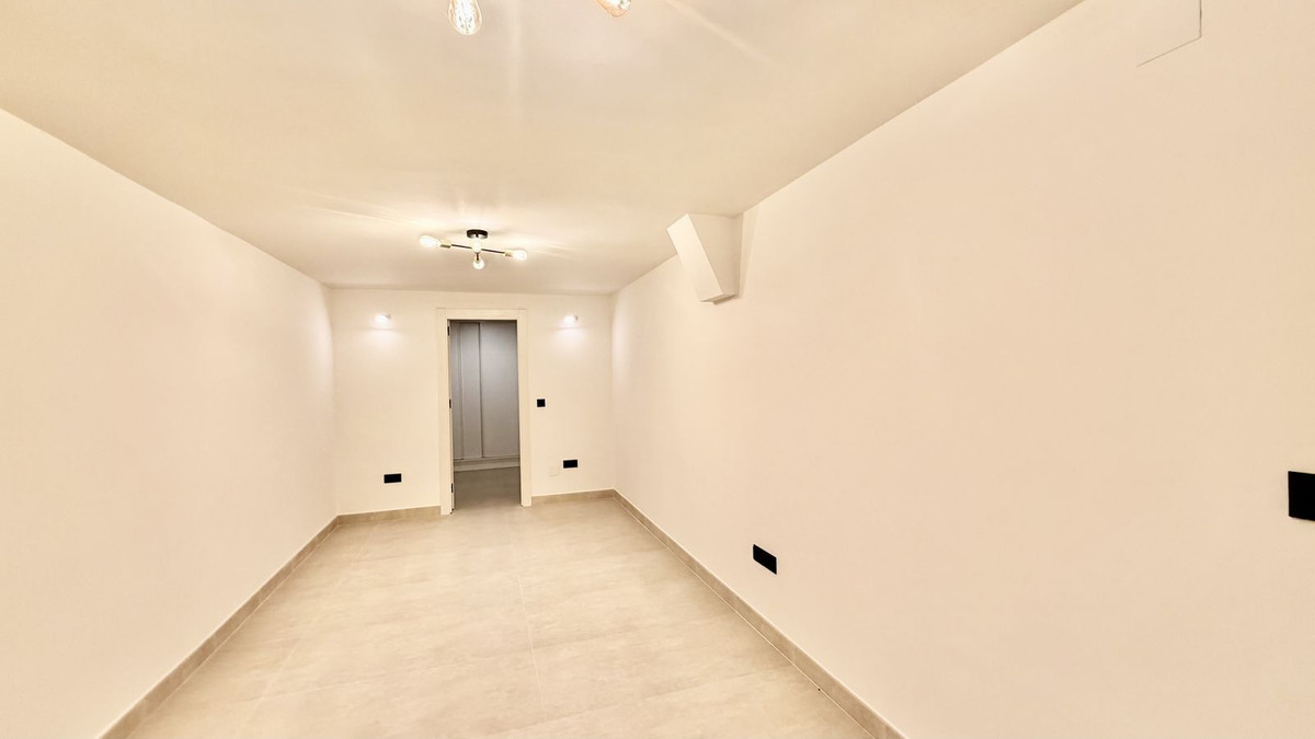 Huis te koop in Nueva Andalucía | 5 slaapkamers H5484430