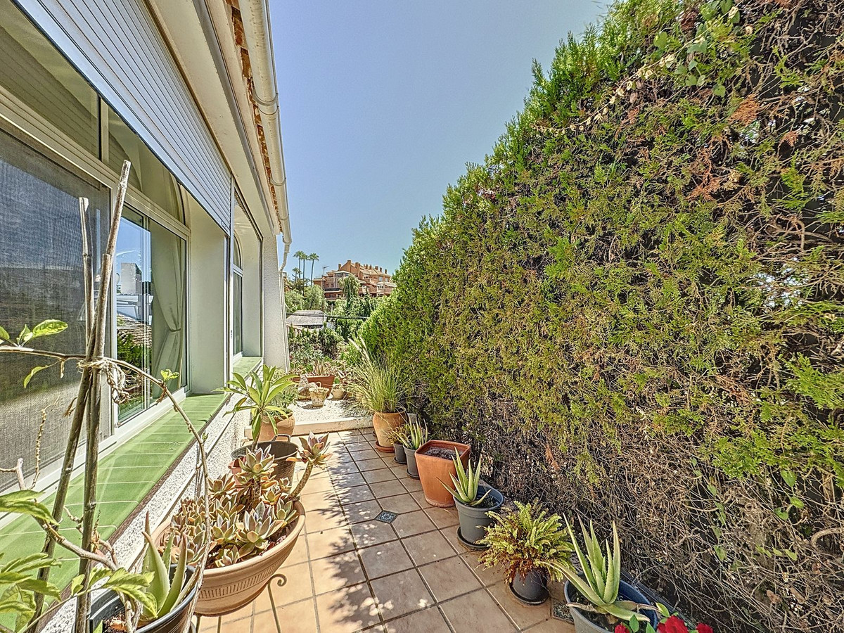 Huis te koop in Nueva Andalucía | 4 slaapkamers H5484484